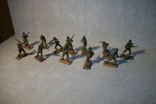 #1 Lot of 12~ Britains ltd. "Deetail" Metal Toy Soldiers/Rare 1971 England Made