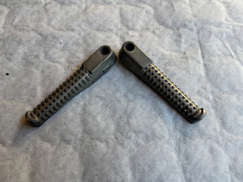 Cales pieds passager peugeot - cales,