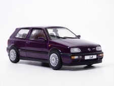 VOLKSWAGEN GOLF VR6 violet