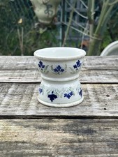 Coquetier diabolo en faïence