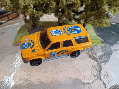 Majorette toyota runner jaune - majorette,