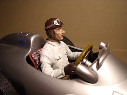 Figurine fangio driving - figurine,