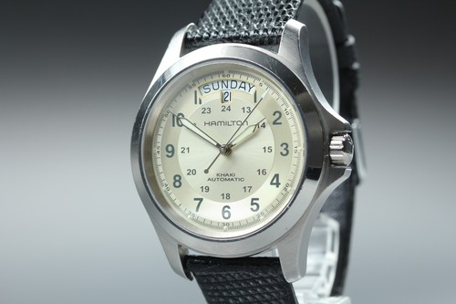Presque comme neuve montre - [presque,