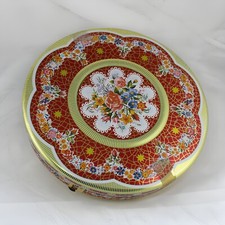 Ancienne boîte métallique