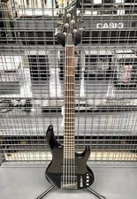 Guitare basse électrique