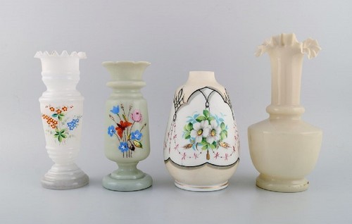 Quatre vases anciens verre - anciens, en