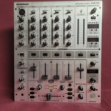 Behringer DJX700 Professional