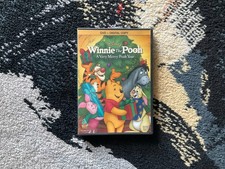 Winnie The Pooh   A Very Merry Year : Like New Disney DvD