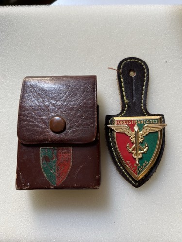 Briquet insigne militaire - insigne,
