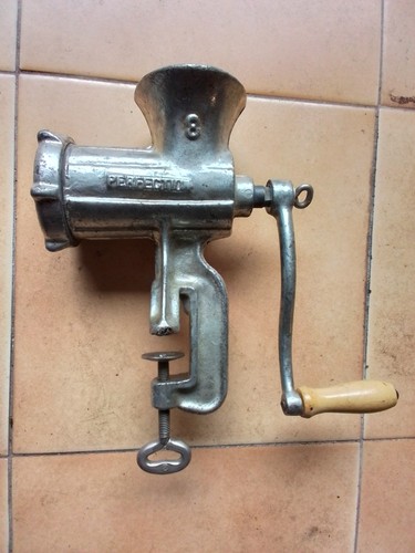 Ancien hachoir perfection vers - ancien,