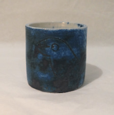 Jacques Blin pot bleu signé sous la base en céramique à décor d'un oiseau