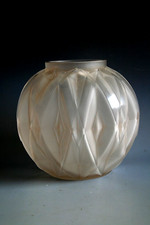ANCIEN VASE ART DECO ANDRE HUNEBELLE EN VERRE