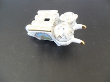 SEL POIVRE MOUTARDE EN FORME DE BROUETTE ET CHOUX VINTAGE