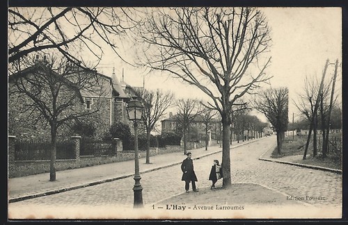 Cpa hay avenue larroumes - l´hay,,