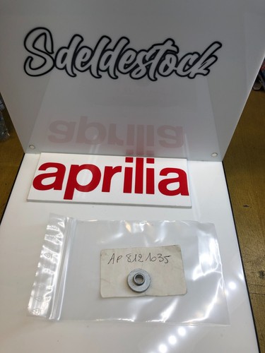 Douille t aprilia - 1,