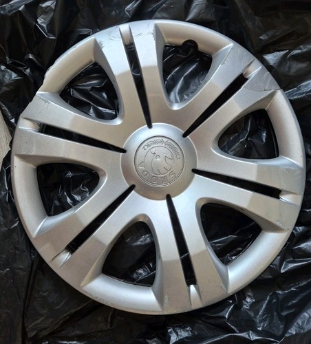 Enjoliveur skoda fabia - un,