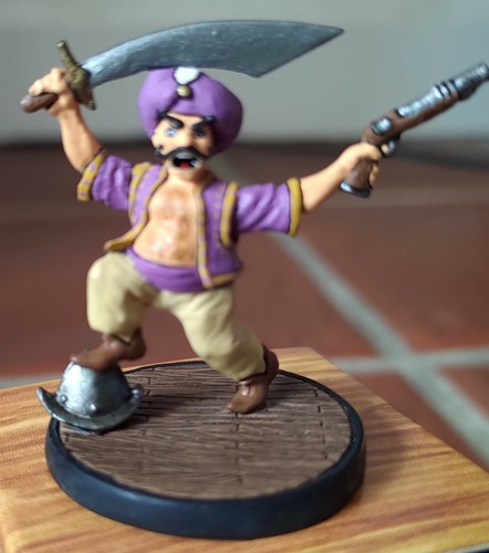 Masbou figurine peinte - peinte, cape