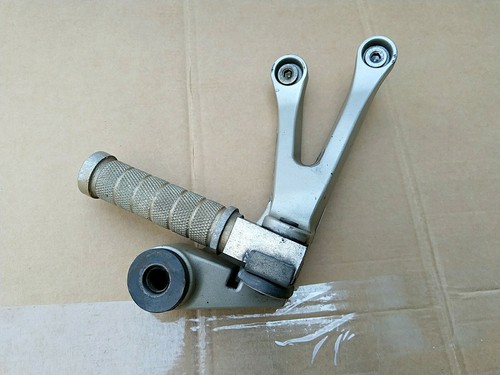 Platine cale pied - platine,