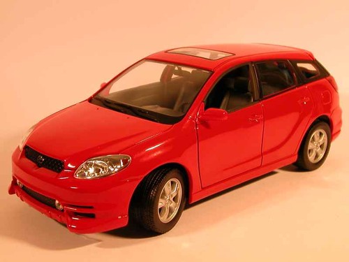 Toyota matrix 2003 lucky - -, die