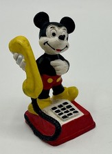 MICKEY au téléphone -