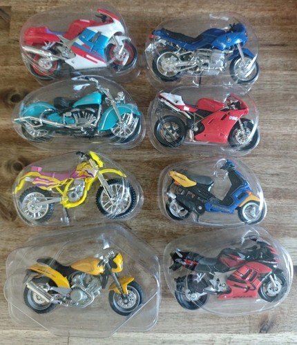 Lot motos miniatures - lot,