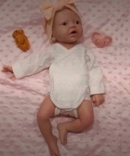 Bébé reborn fille tout silicone 