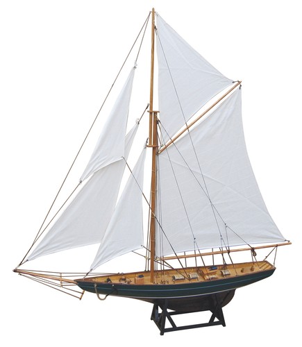 Yacht voile maquette de - à,