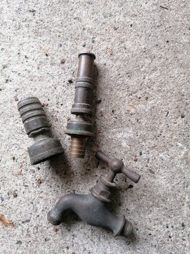 Ancien robinet cuivre - , +