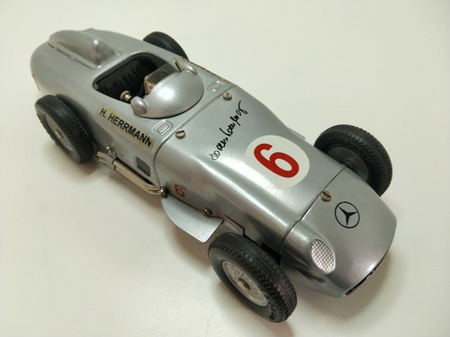 Märklin mercedes benz - (81102), mercedes-benz