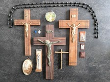 Lot objets religieux croix