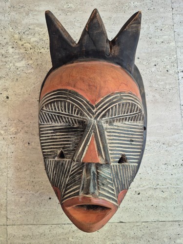 Masque luluwa lulua - ou, art