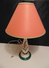 Lampe signé Louis Drimmer, céramique craquelée décor floral, avec son abat jour