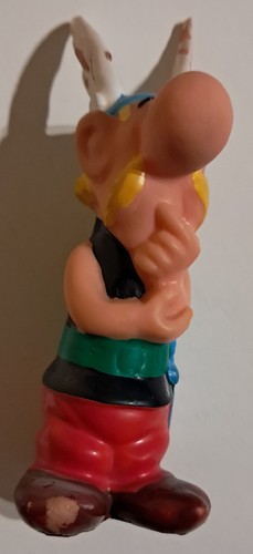 Uderzo figurine pouet - figurine,