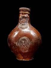 CRUCHE BARTMANN EN GRES DE