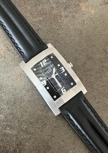 Montre alfred dunhill 8027 - montre,