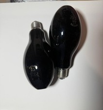 2 ampoules Philips . UV