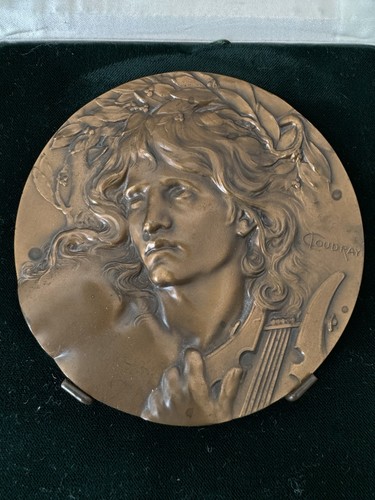 Grande médaille table en - grande,