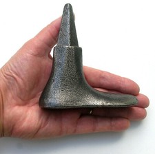 SMALL CAST IRON FOOT SHOE CHILD SHOEMAKER GALOCHIER COBBLER SHOE MAKER