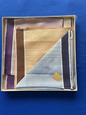 3 mouchoirs vintage neufs