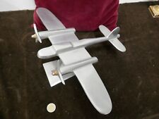 maquette aluminium de comptoir,avion à helice bimoteur,L 29cmxl 38cm,900g