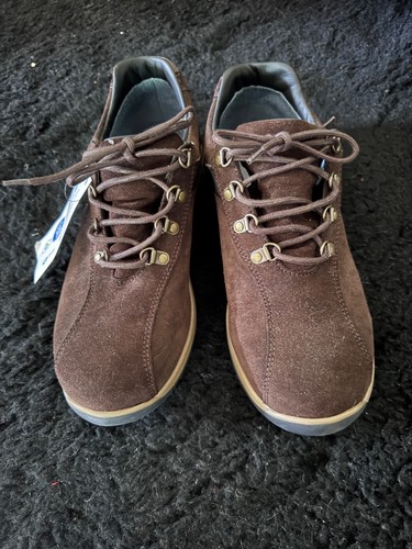 Chaussures randonnées - a,