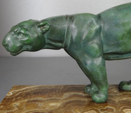 1920 1930 ouline statue - a.,