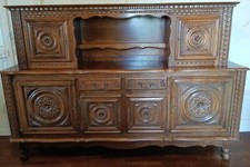 Buffet deux corps de style