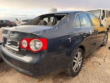 hayon VOLKSWAGEN JETTA V 2005