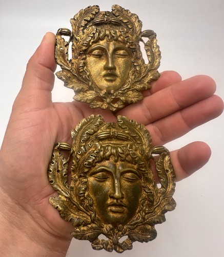 Paire mascarons décoratifs - paire,