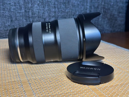 Tamron 75mm 8 - 28-75mm, di