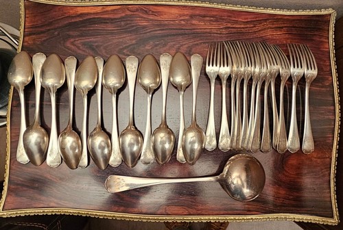 Christofle pieces 12 - -,