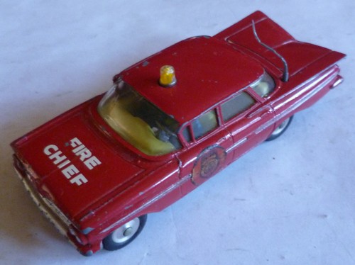 Corgi toys chevrolet impala - toys,