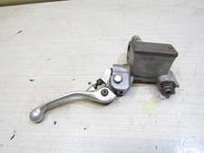 maitre cylindre de frein avant