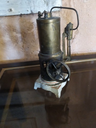 Ancienne machine vapeur - ancienne,